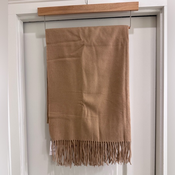 Pretty Persuasions Camel Brown Wrap - Picture 3 of 4